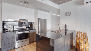 short term rentals in Brossard 3